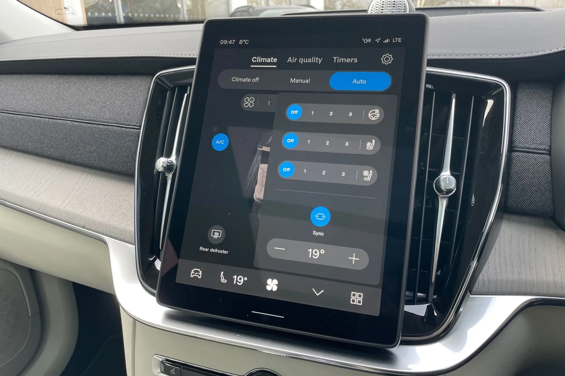 Volvo XC90 thumbnail image number 42