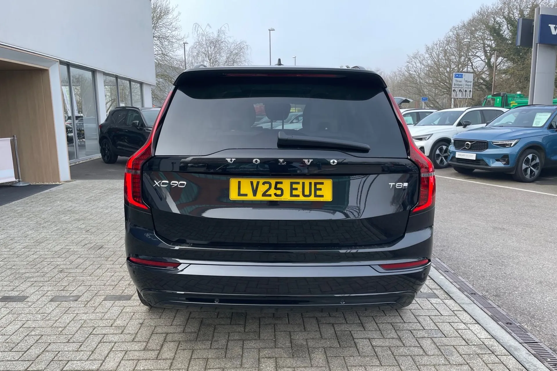 Volvo XC90 thumbnail image number 10