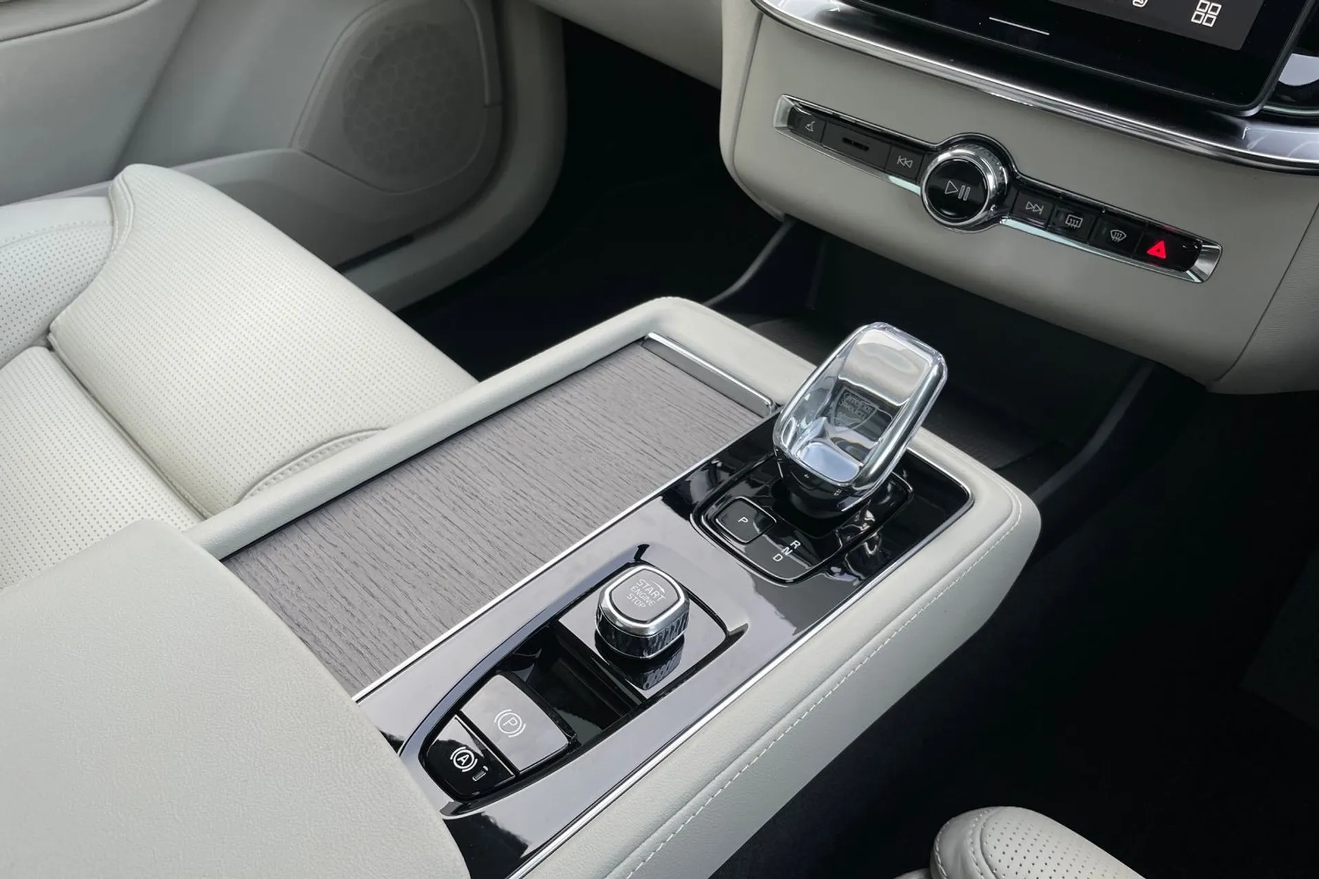 Volvo XC90 thumbnail image number 49