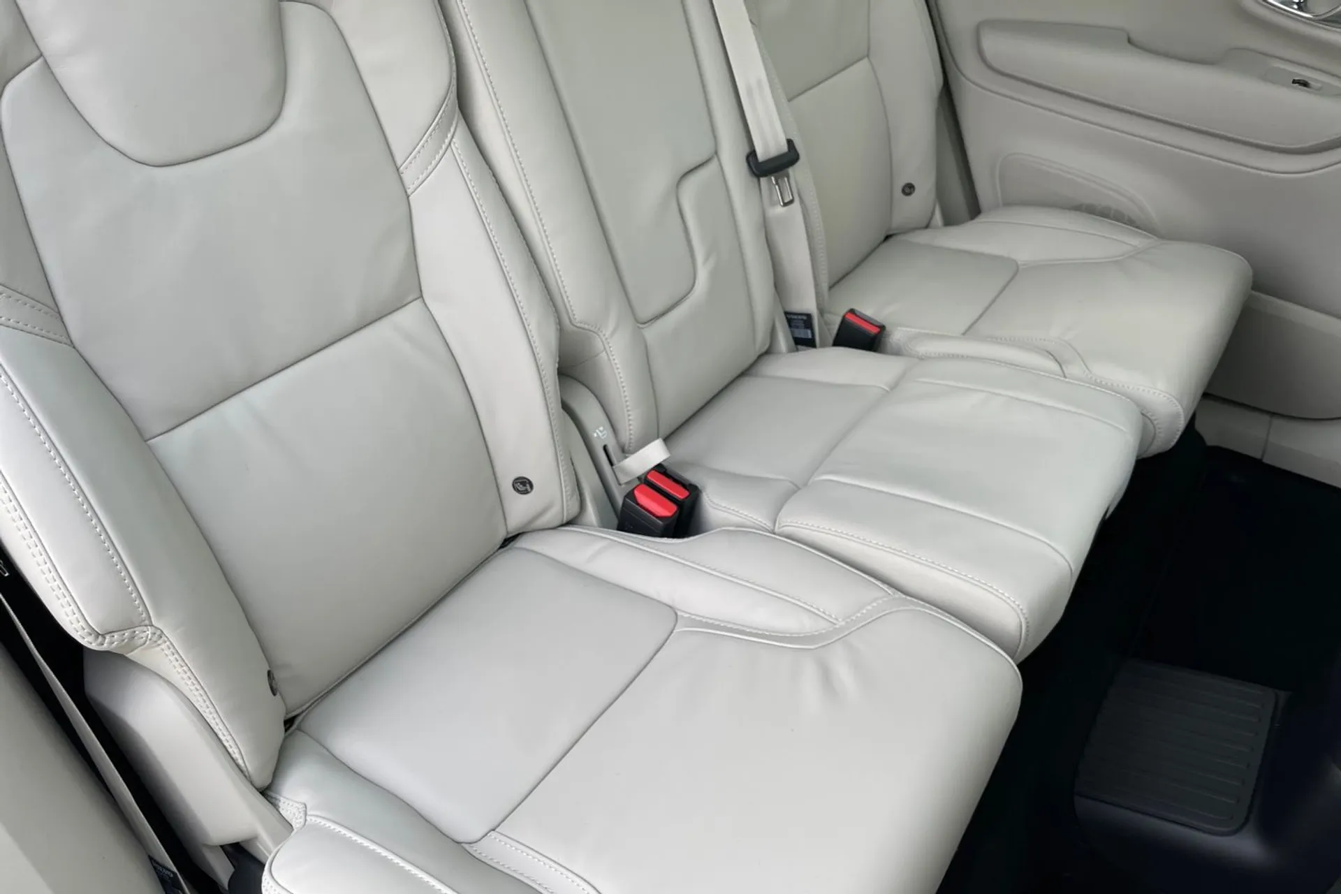 Volvo XC90 thumbnail image number 26