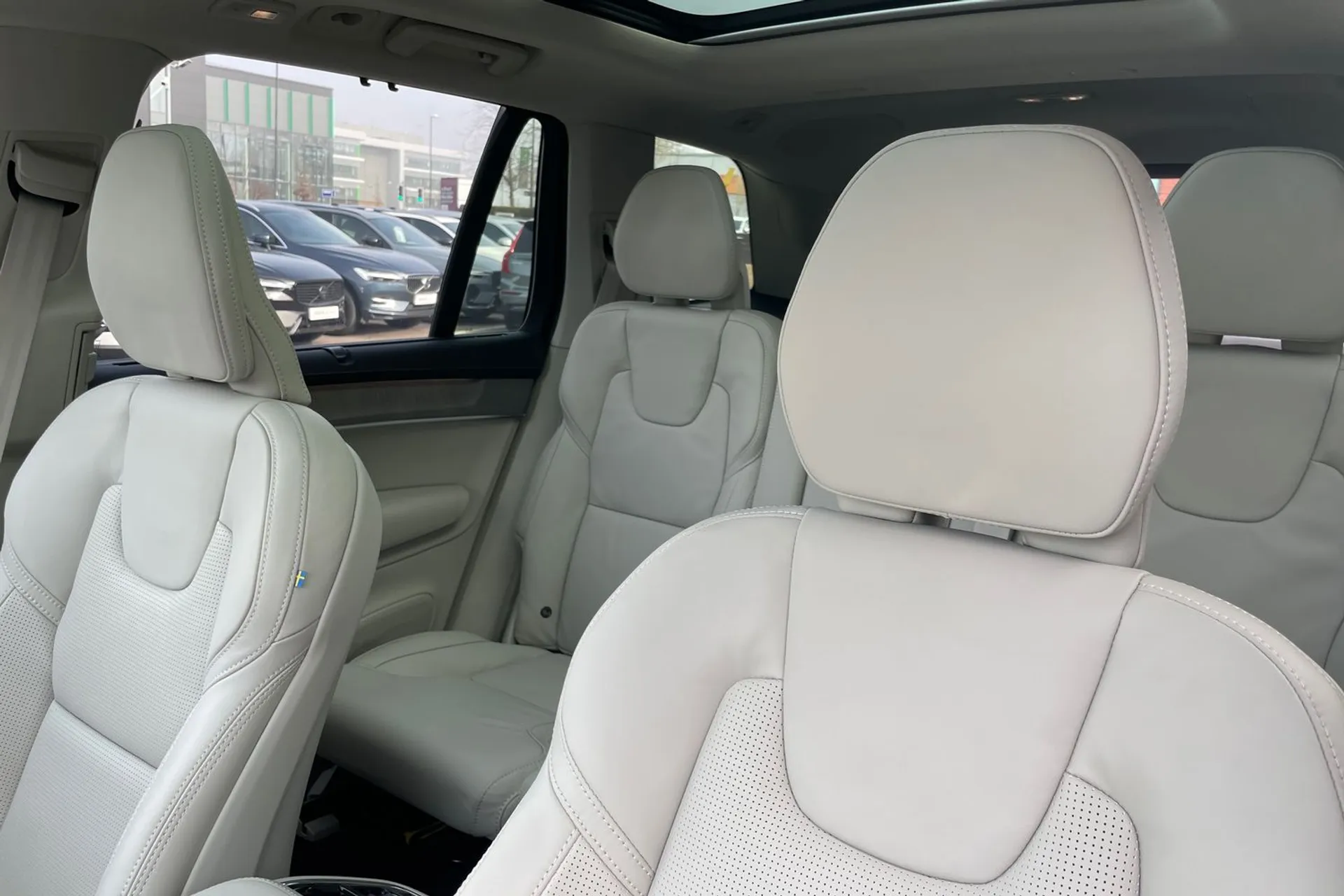 Volvo XC90 thumbnail image number 30