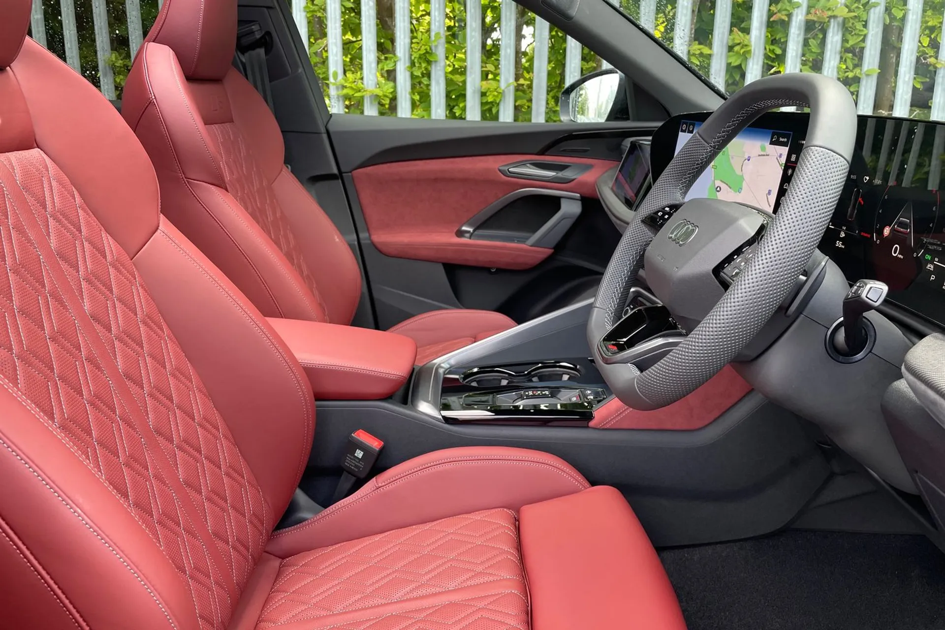 Audi Q5 thumbnail image number 28