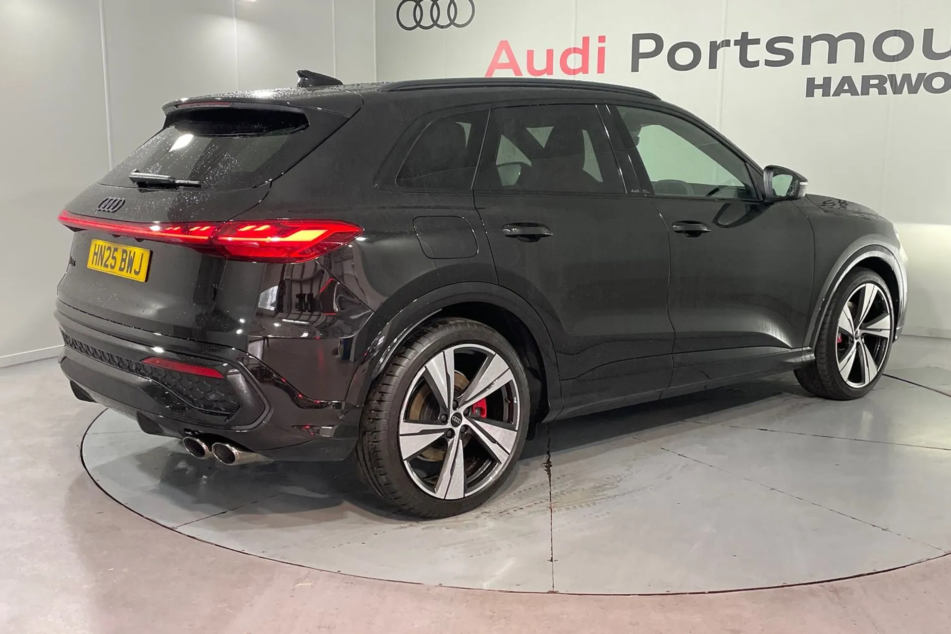 Audi Q5 thumbnail image number 7