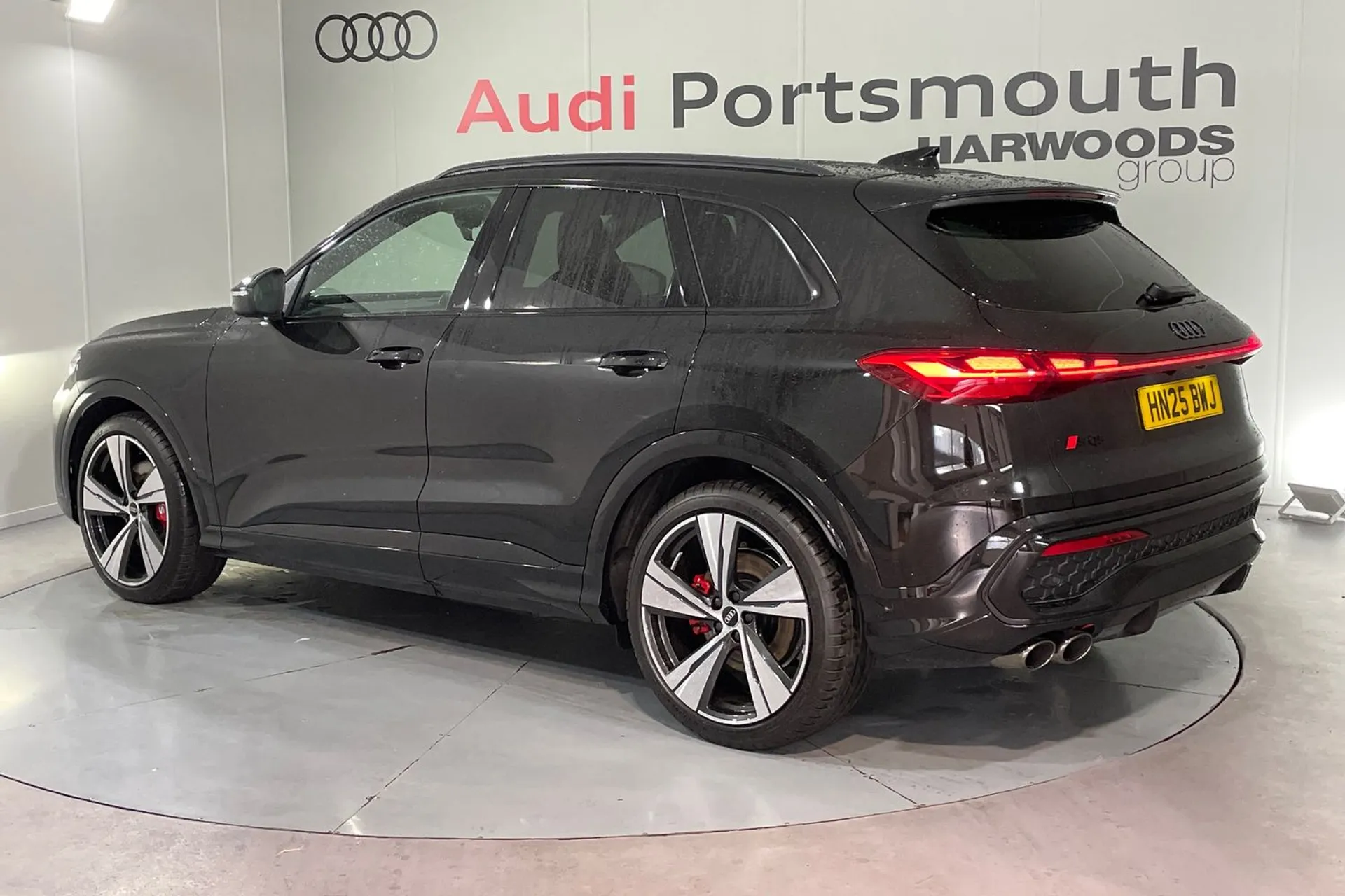 Audi Q5 thumbnail image number 9