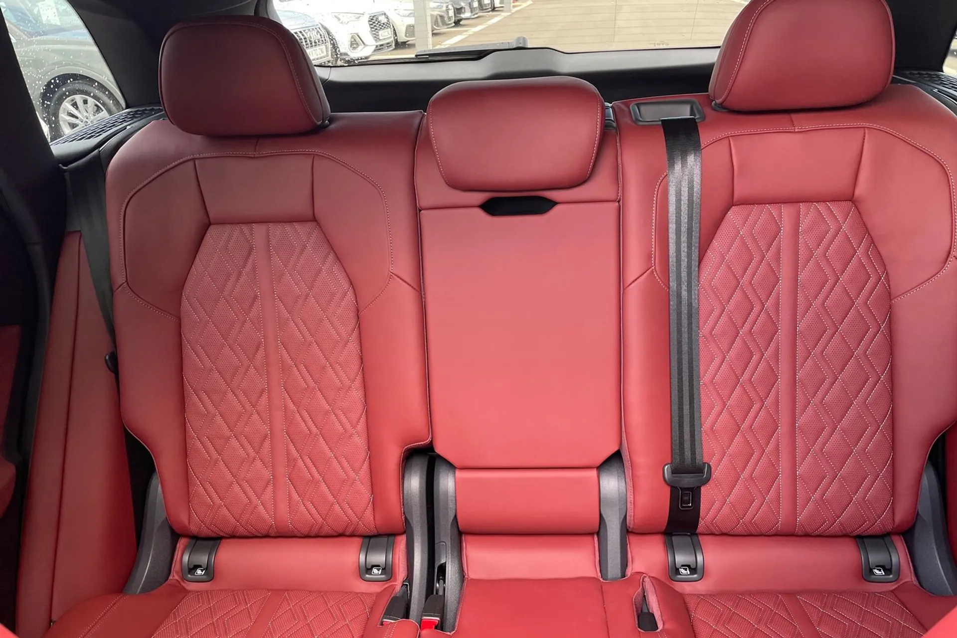 Audi Q5 thumbnail image number 35