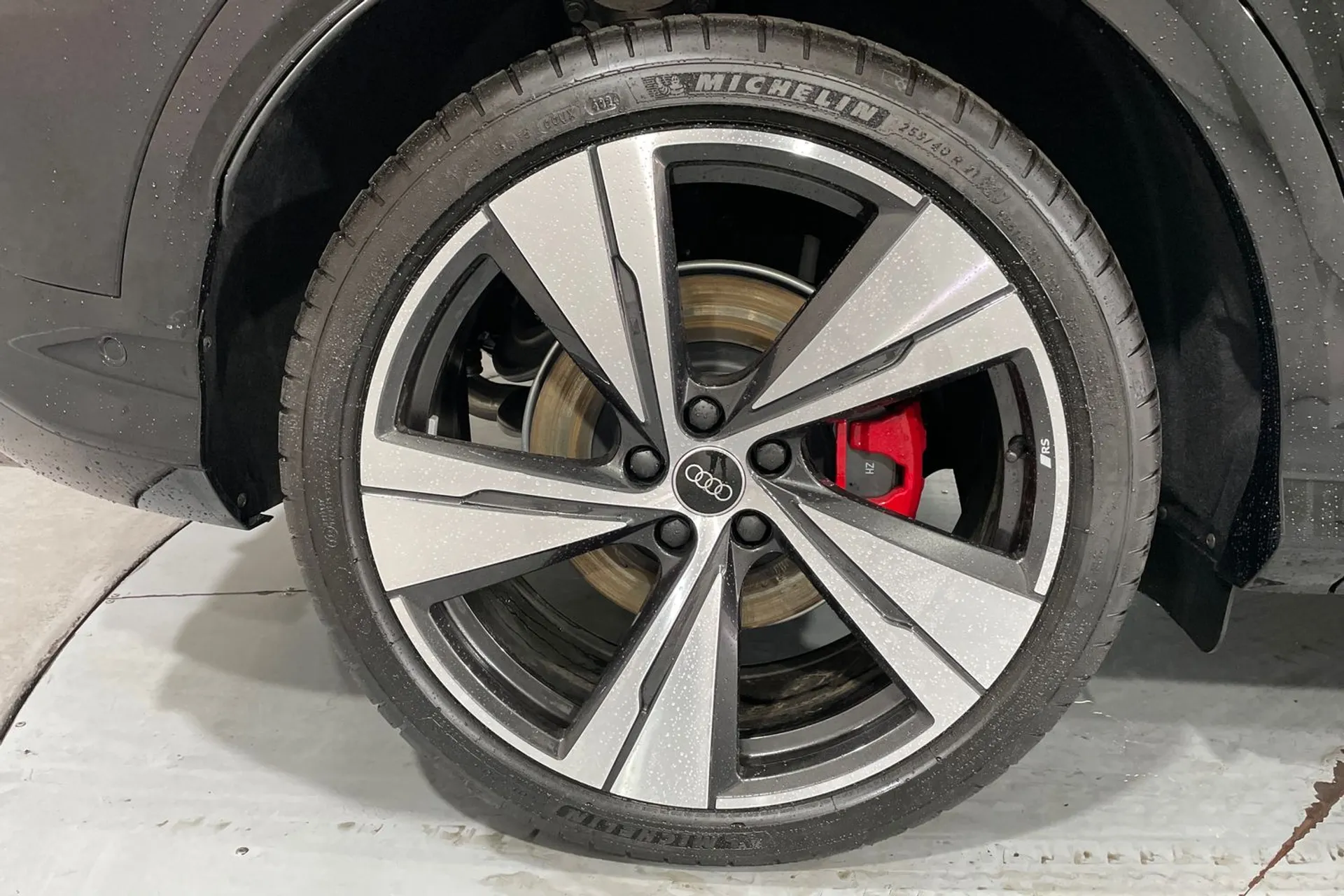 Audi Q5 thumbnail image number 13
