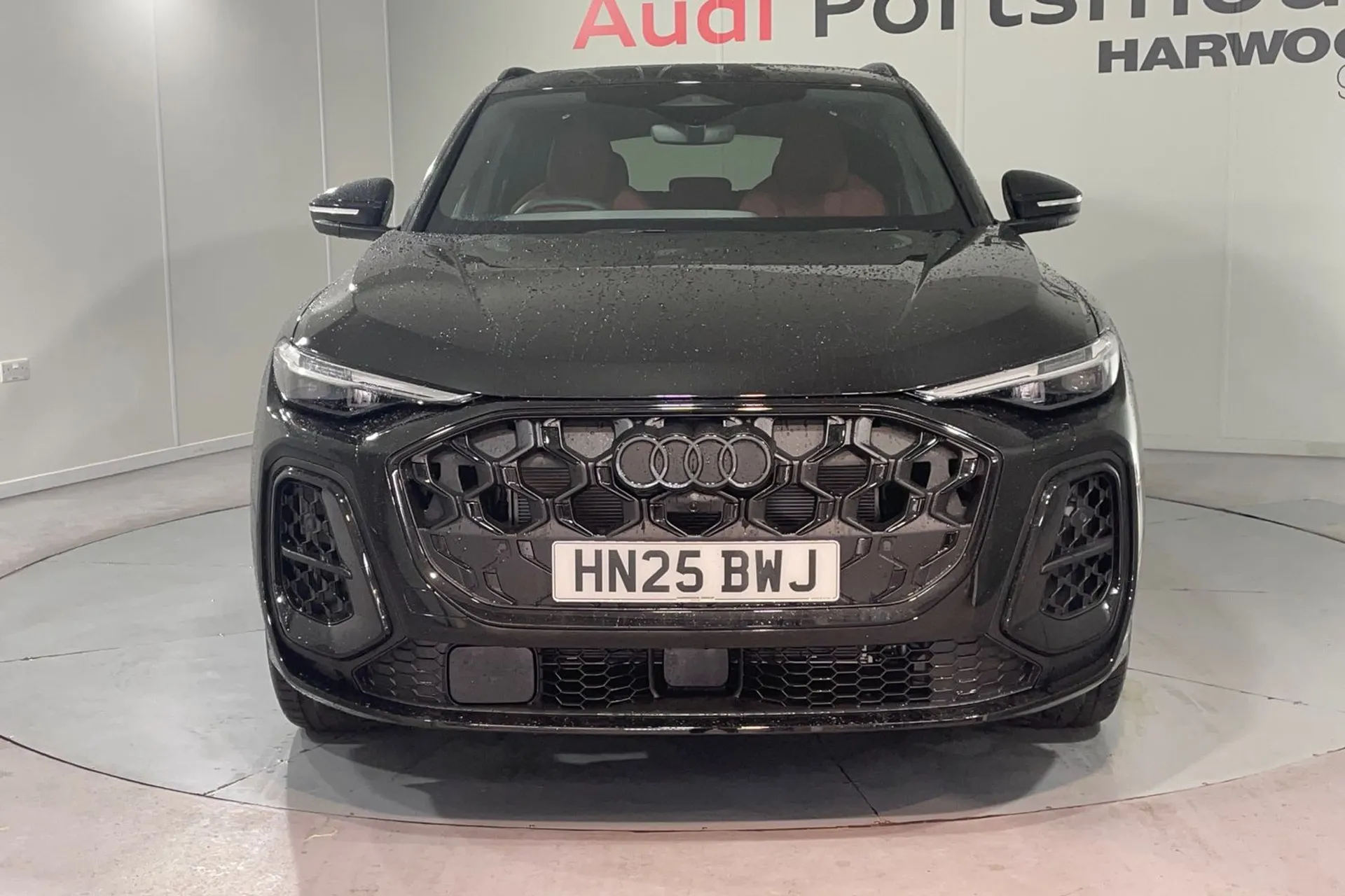 Audi Q5 thumbnail image number 12