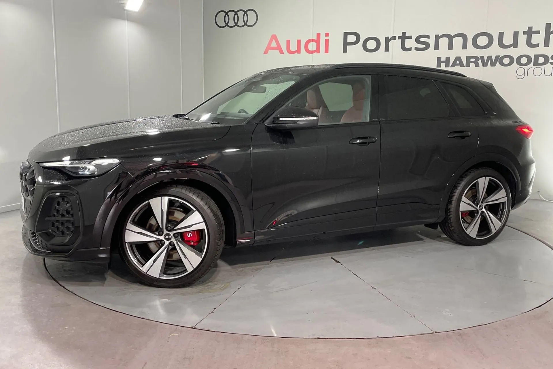 Audi Q5 thumbnail image number 11