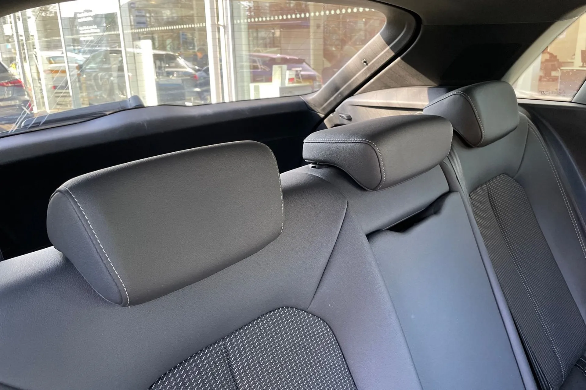 Audi Q3 thumbnail image number 50
