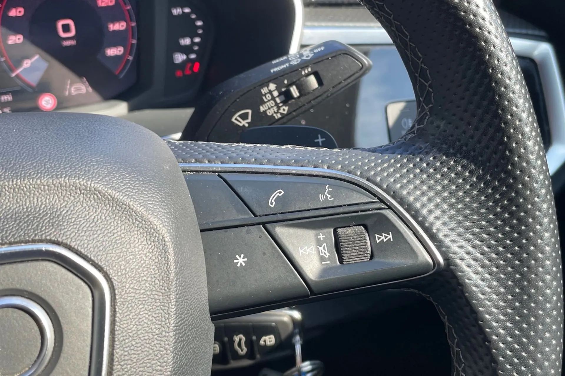 Audi Q3 thumbnail image number 58