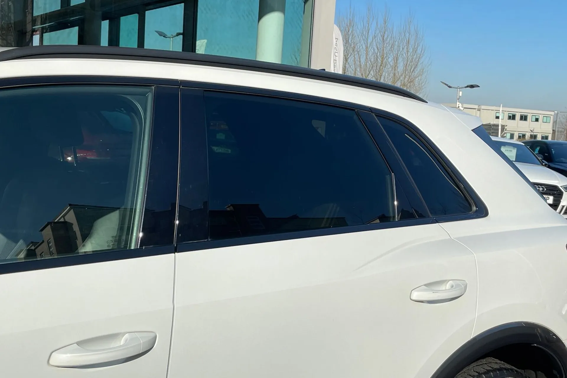 Audi Q3 thumbnail image number 12