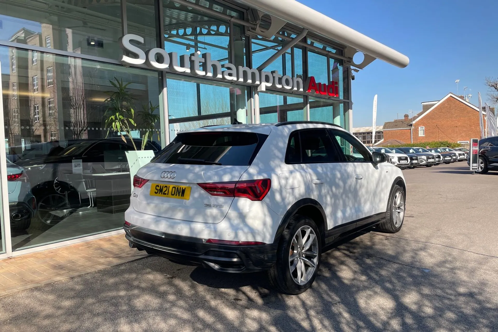 Audi Q3 thumbnail image number 5