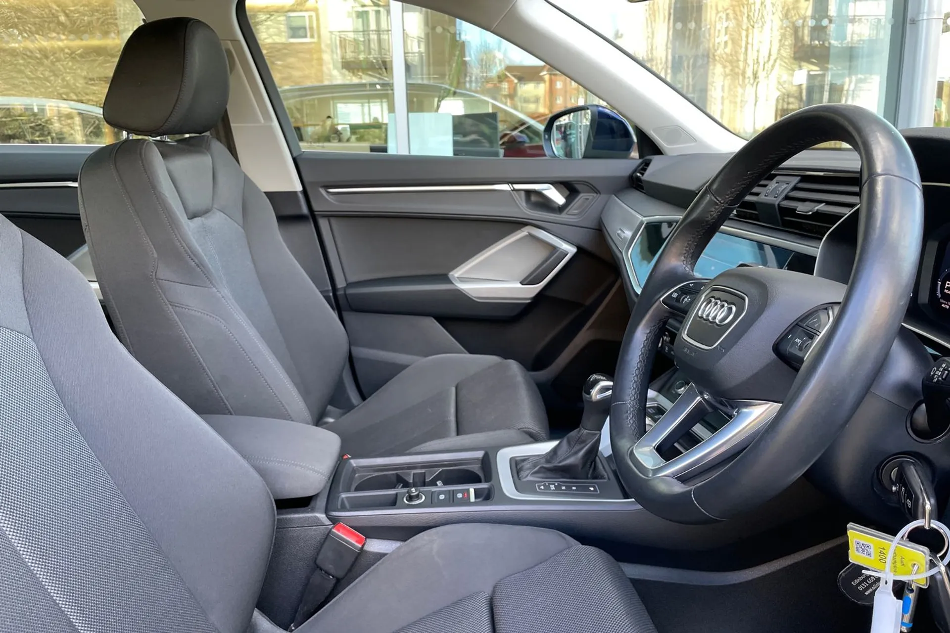 Audi Q3 thumbnail image number 24