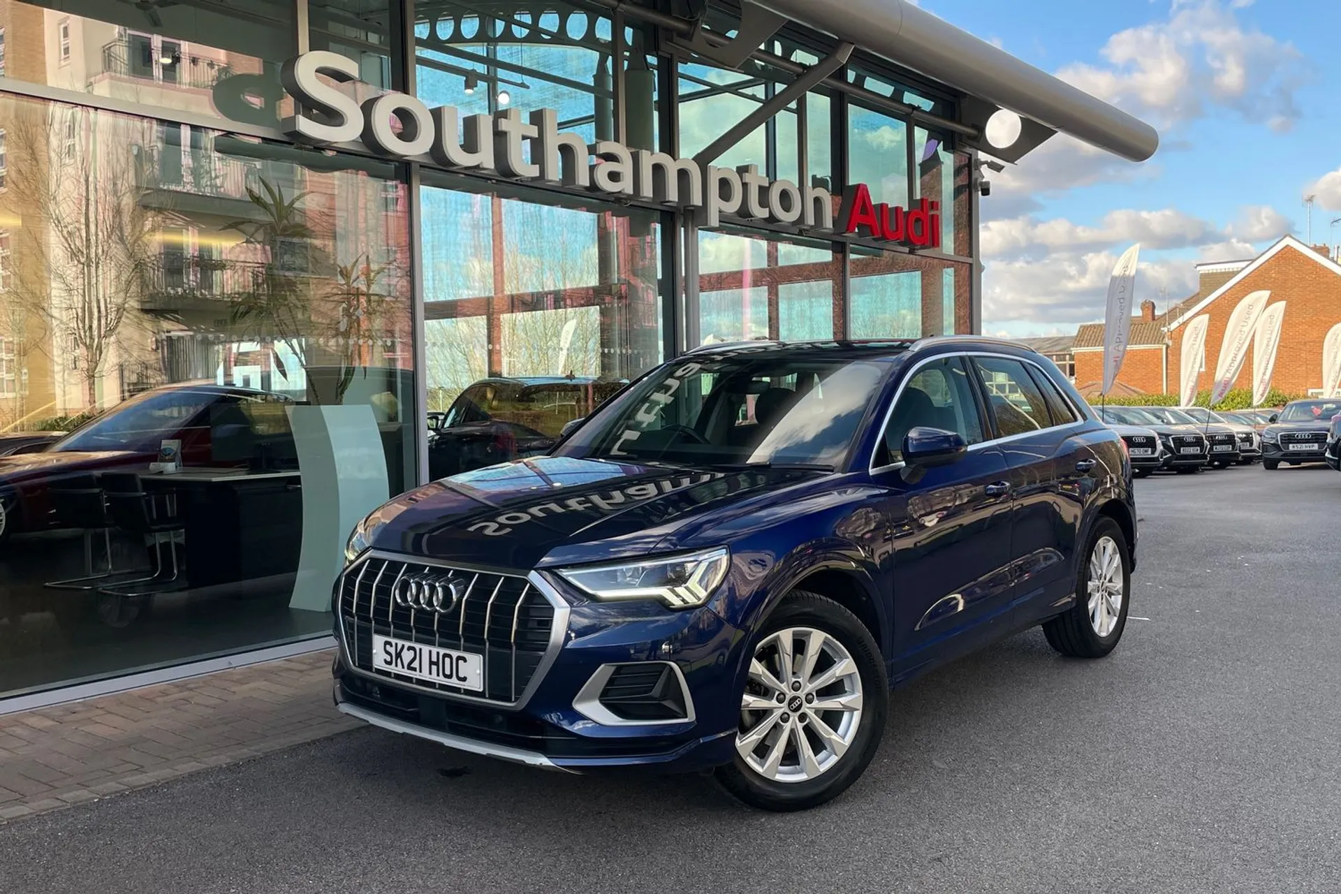 Audi Q3 thumbnail image number 9
