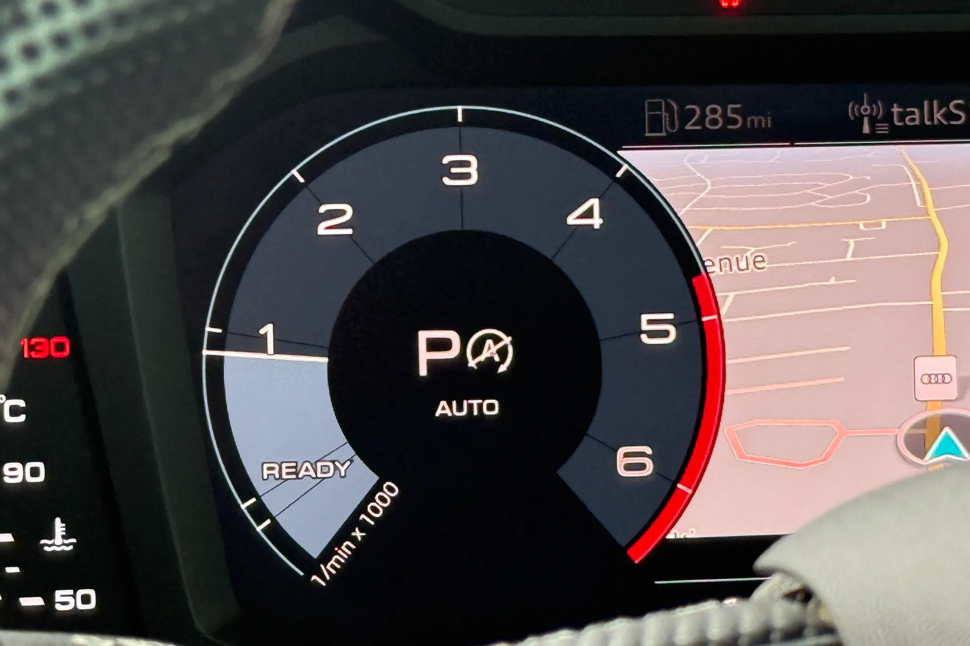 Audi Q3 thumbnail image number 10