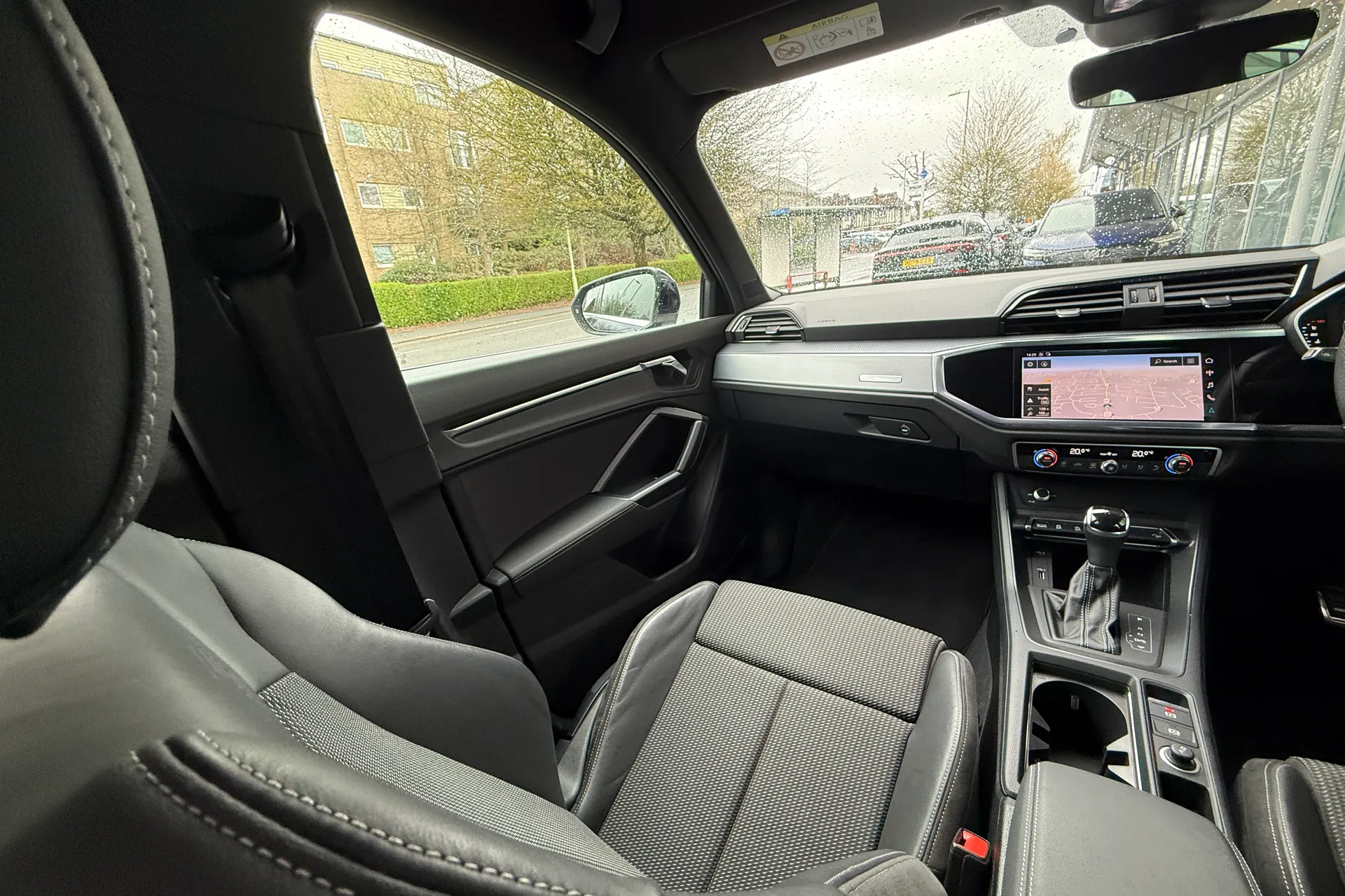 Audi Q3 thumbnail image number 46