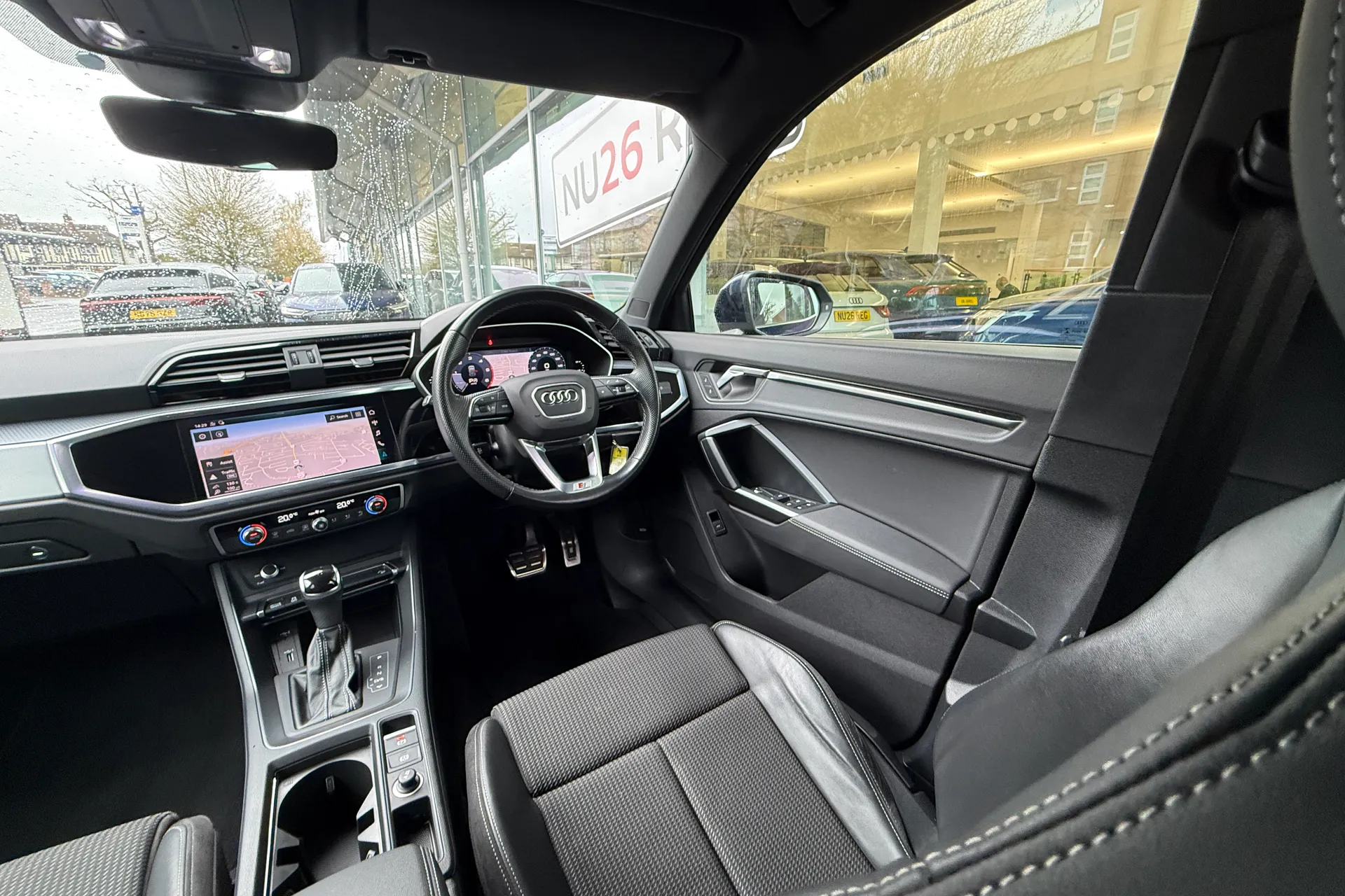 Audi Q3 thumbnail image number 45