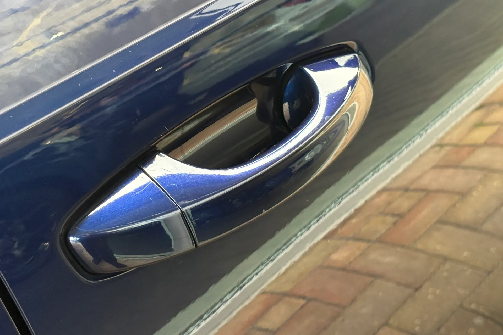 Audi Q3 thumbnail image number 38