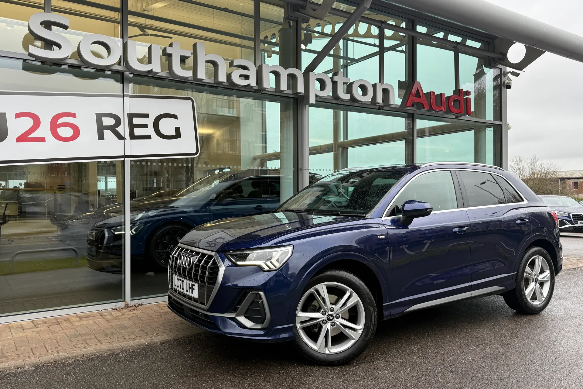 Audi Q3 thumbnail image number 61