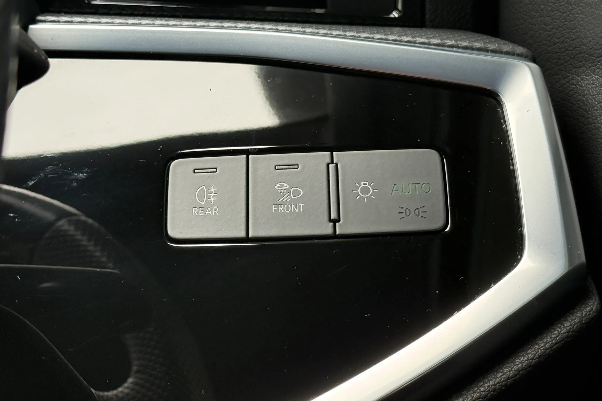 Audi Q3 thumbnail image number 34