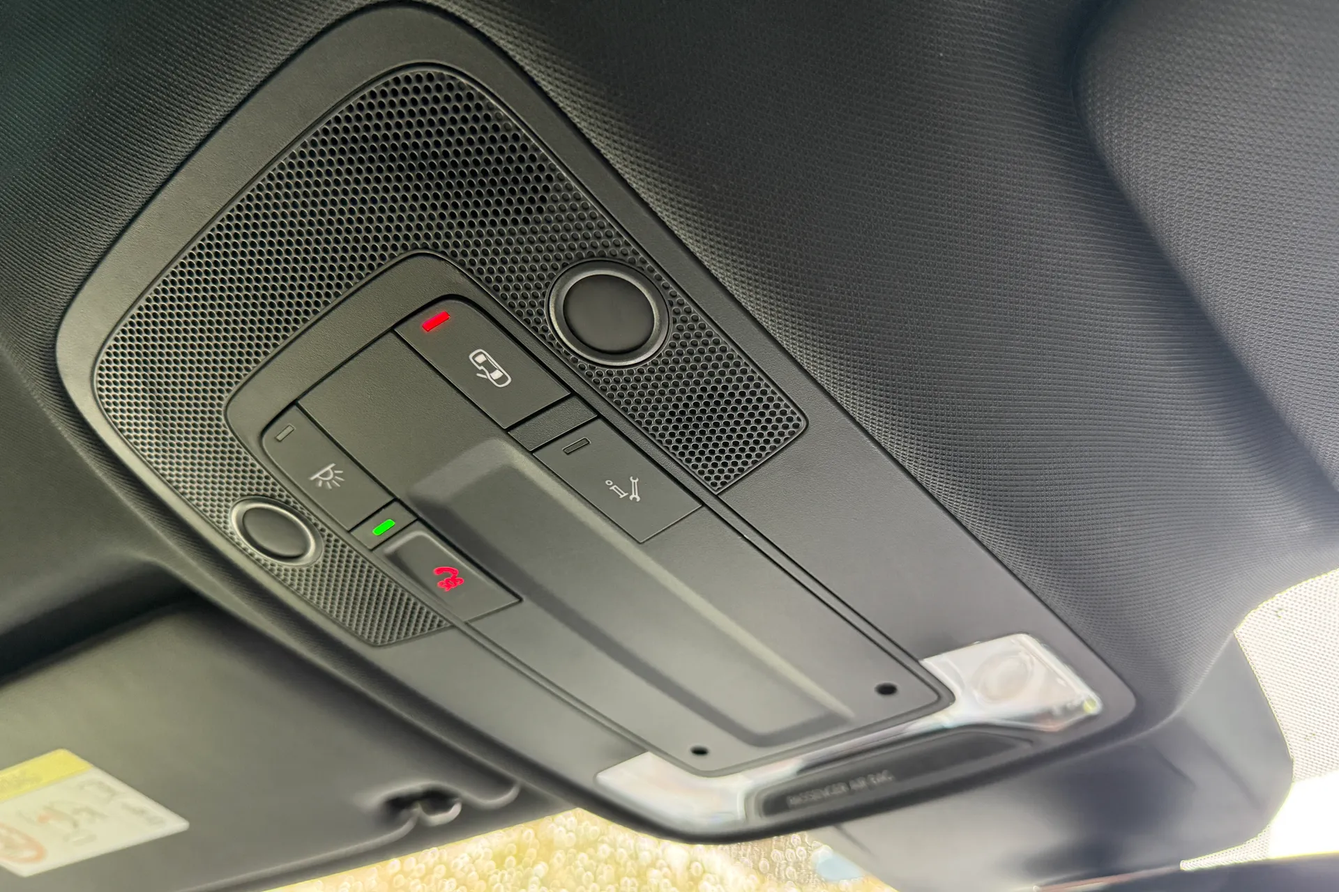 Audi Q3 thumbnail image number 31