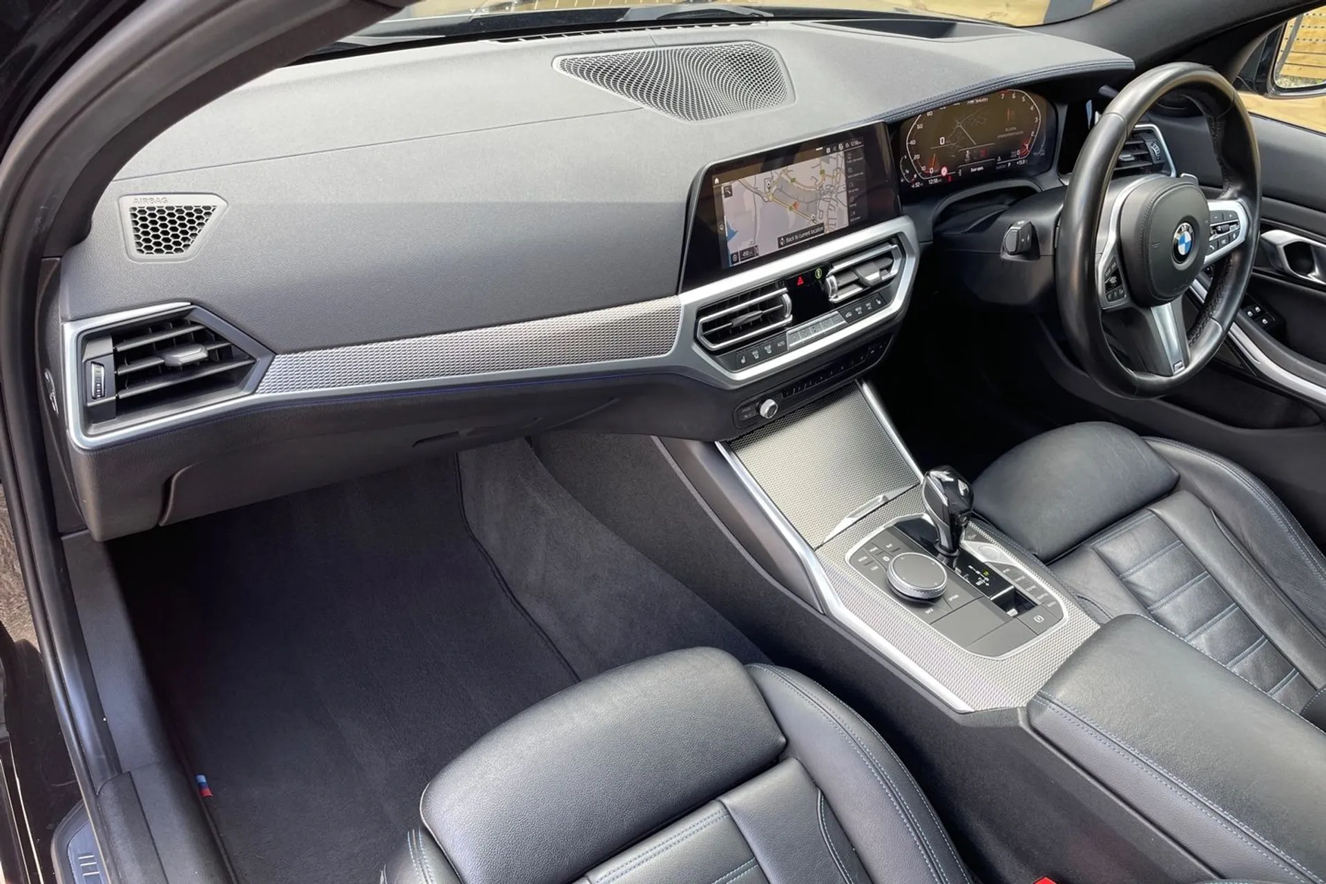 BMW 3 SERIES thumbnail image number 29