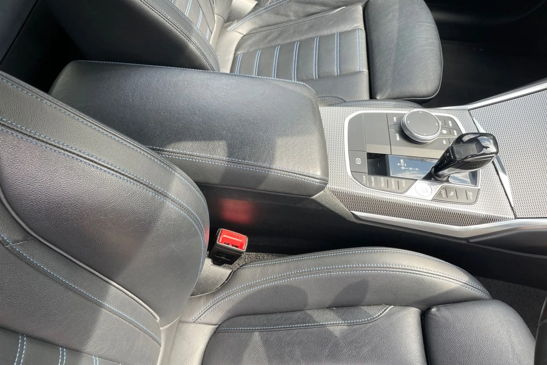 BMW 3 SERIES thumbnail image number 42