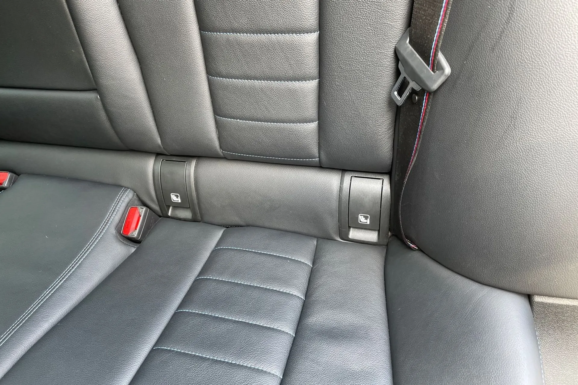 BMW 3 SERIES thumbnail image number 26