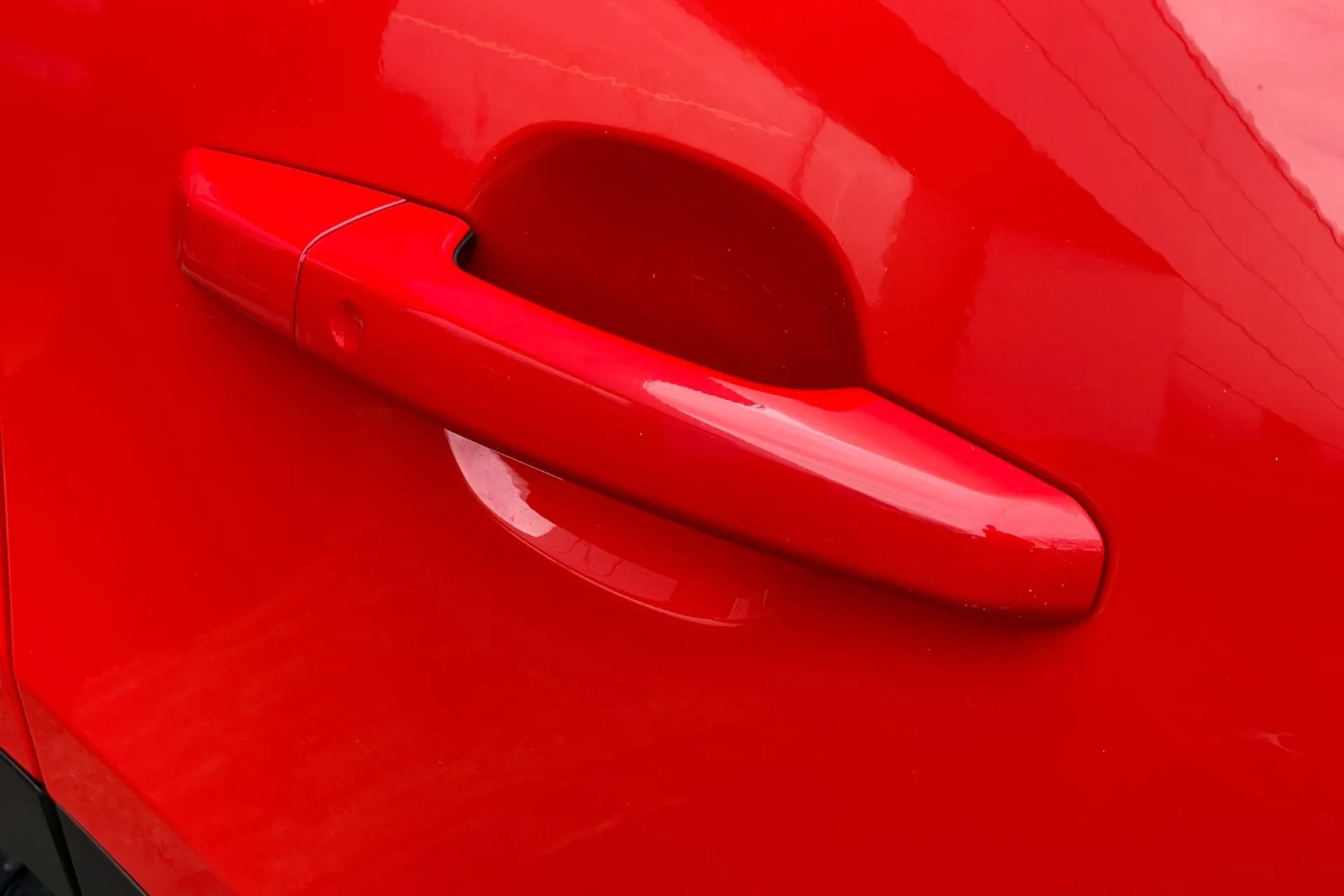 Jaguar E-PACE thumbnail image number 38