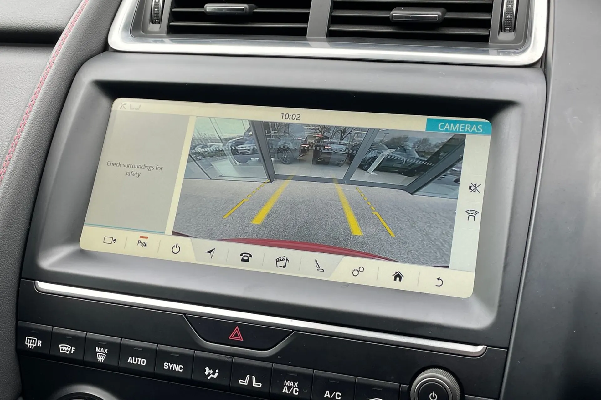 Jaguar E-PACE thumbnail image number 5
