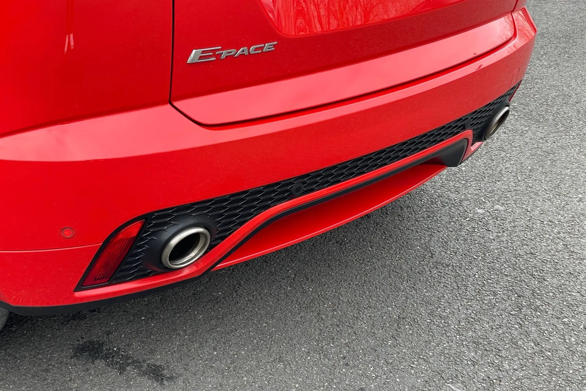 Jaguar E-PACE thumbnail image number 62