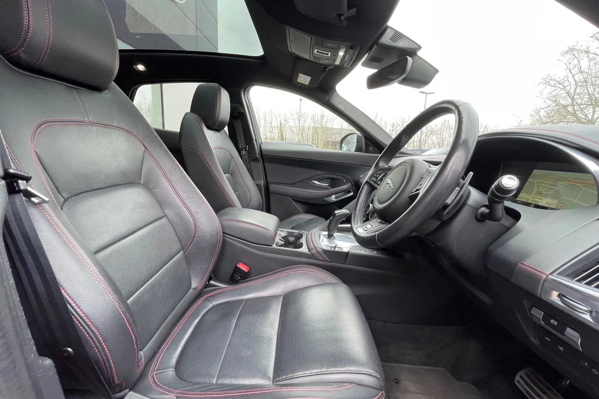 Jaguar E-PACE thumbnail image number 9