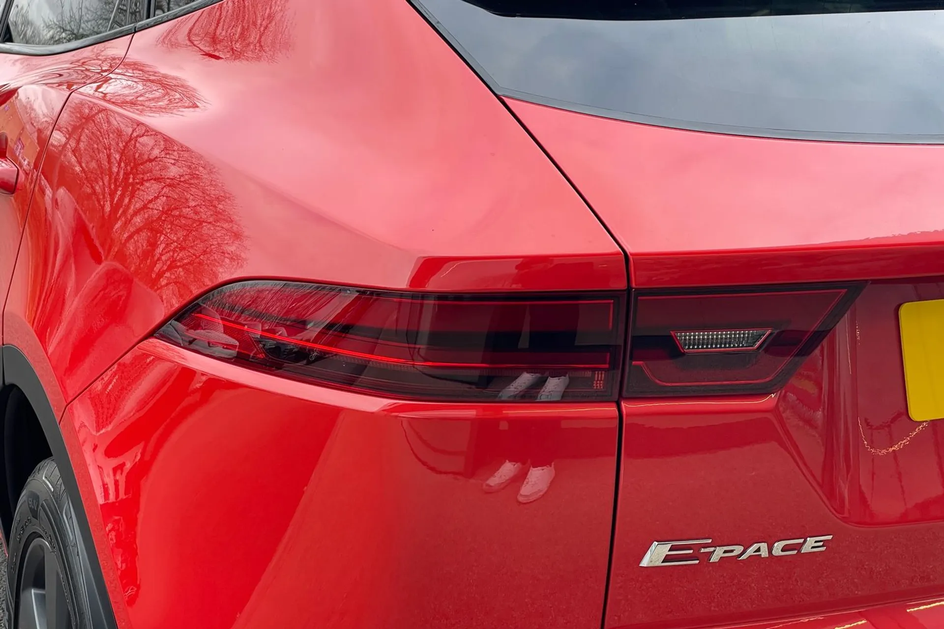 Jaguar E-PACE thumbnail image number 42