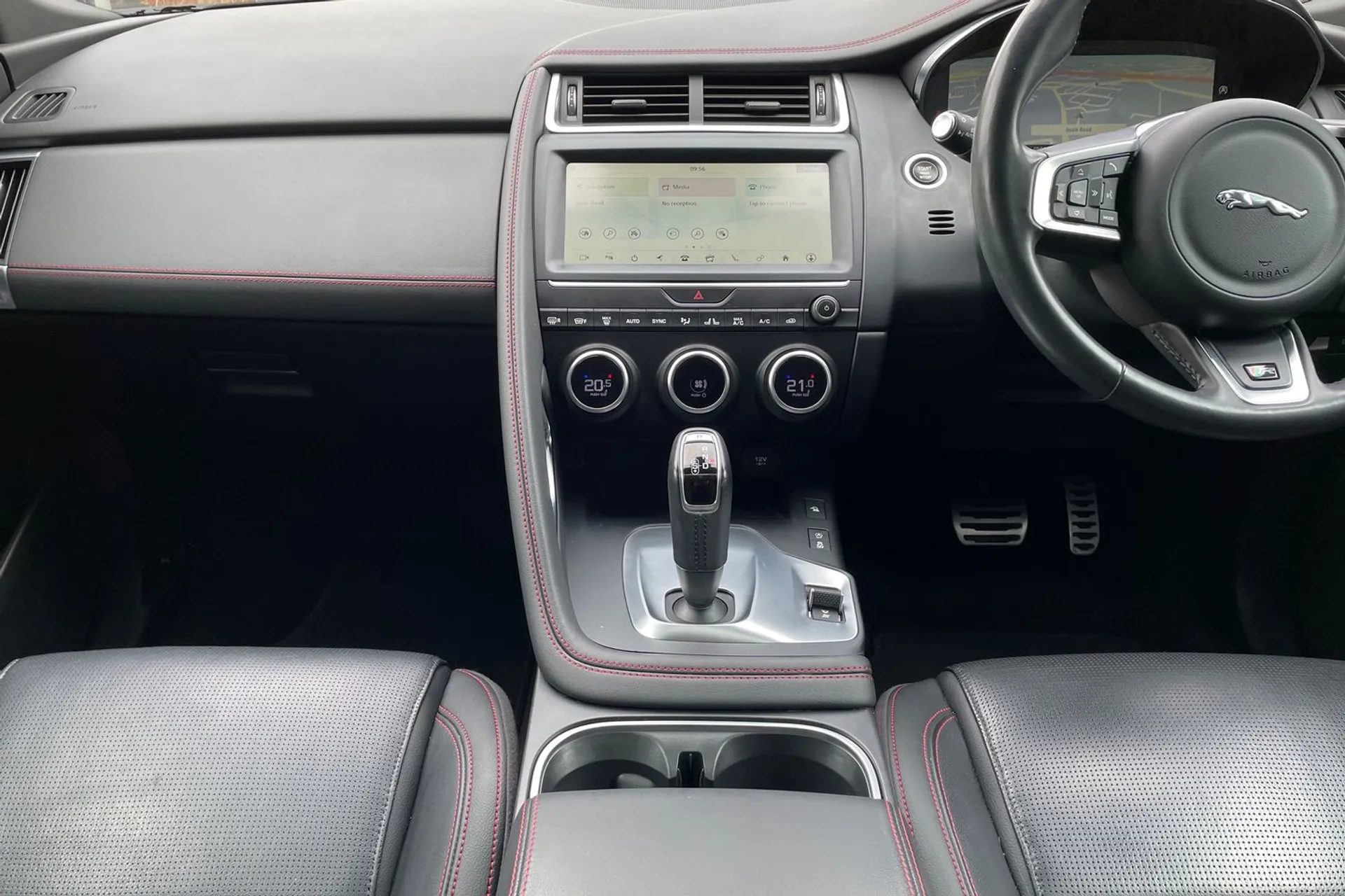Jaguar E-PACE thumbnail image number 15