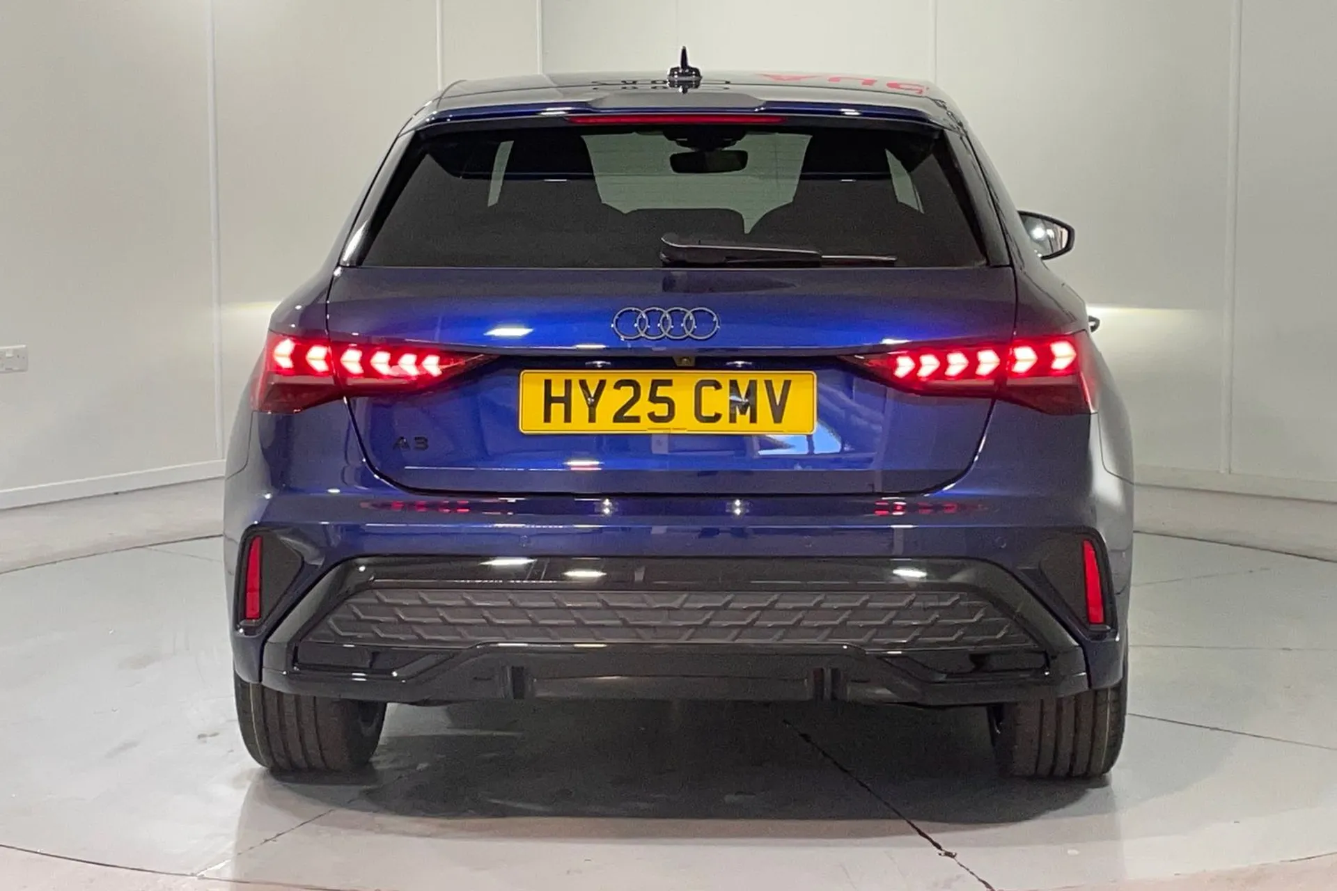 Audi A3 thumbnail image number 7