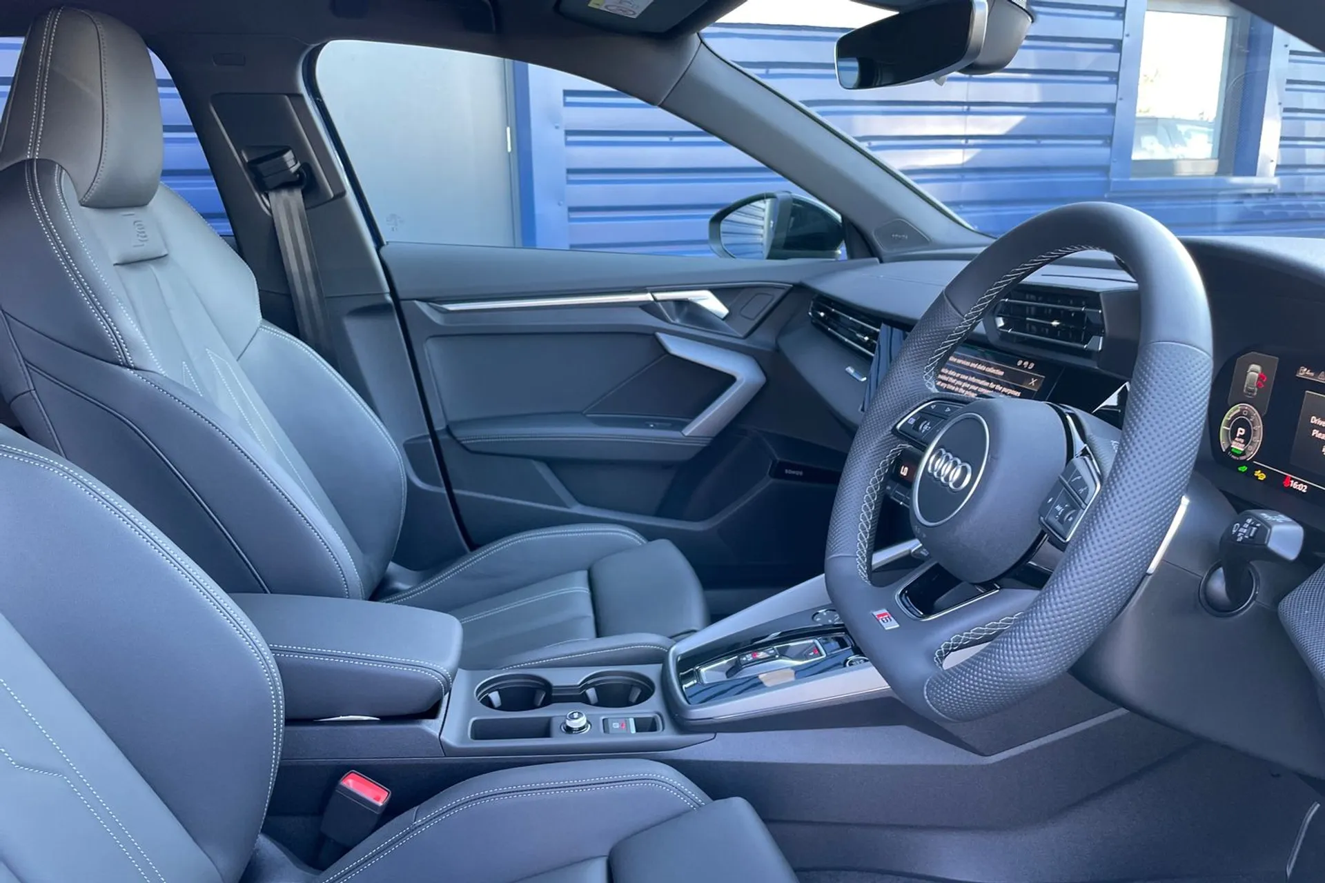 Audi A3 thumbnail image number 24