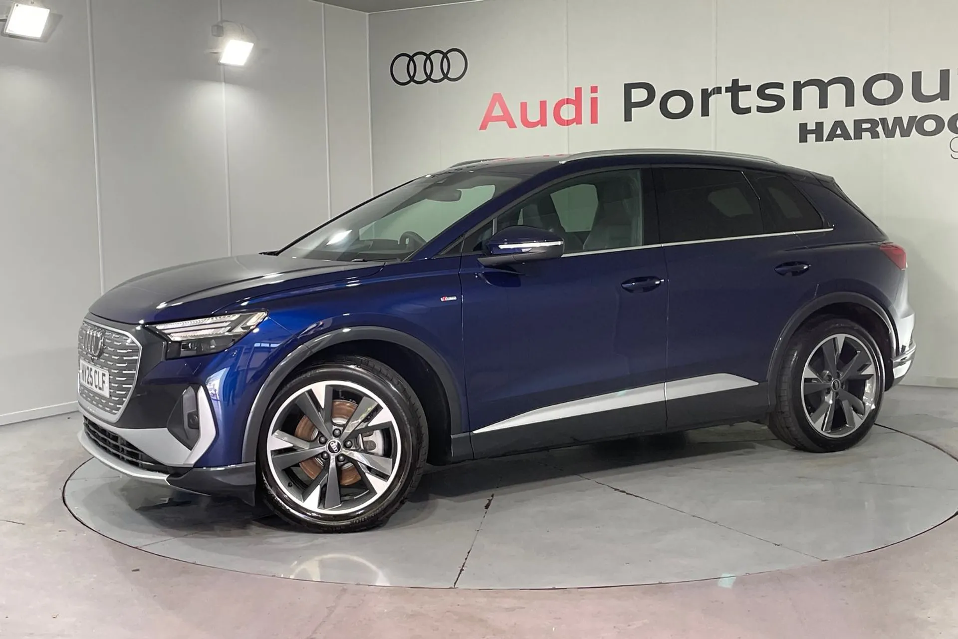 Audi Q4 thumbnail image number 5