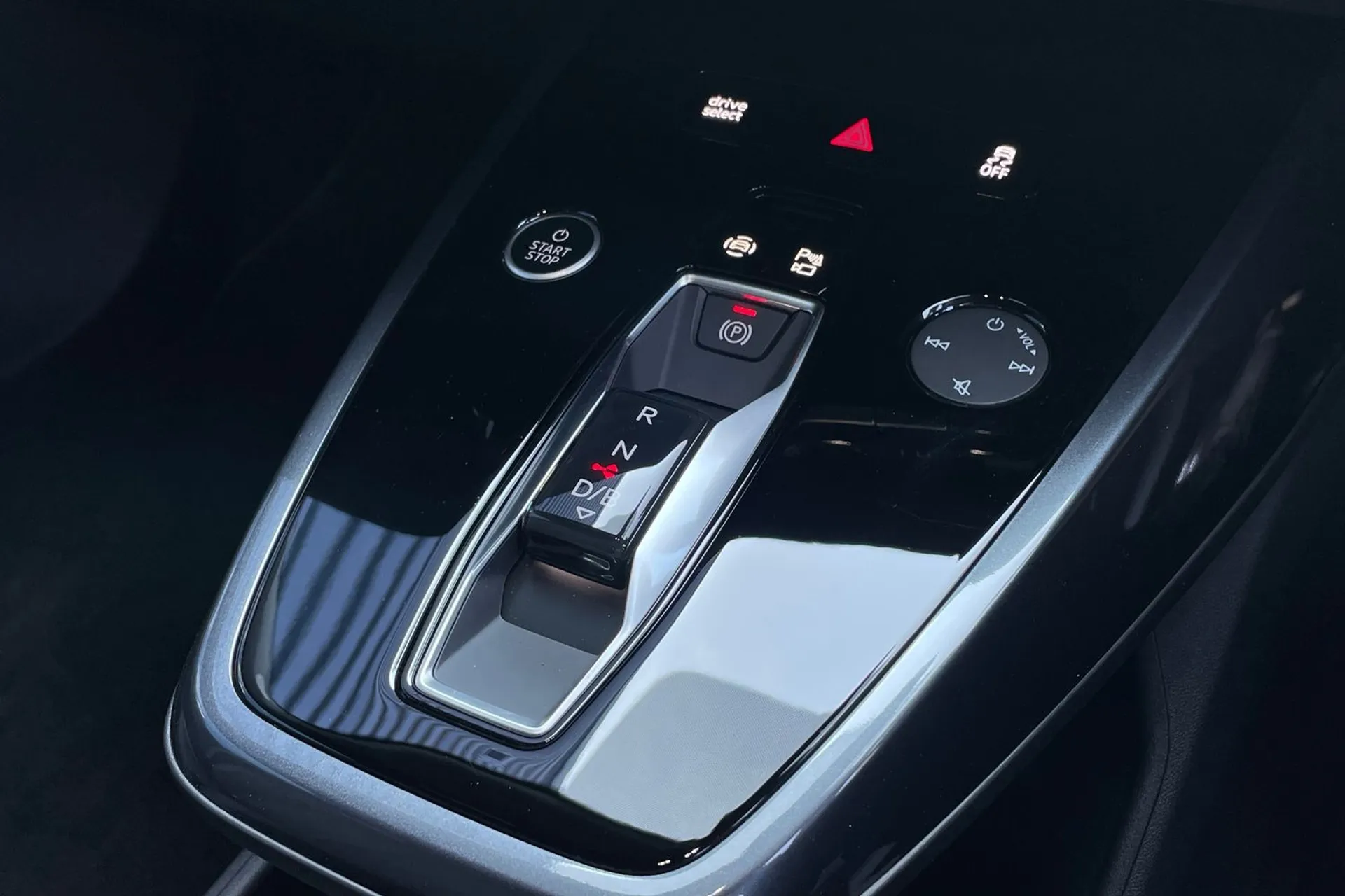 Audi Q4 thumbnail image number 50