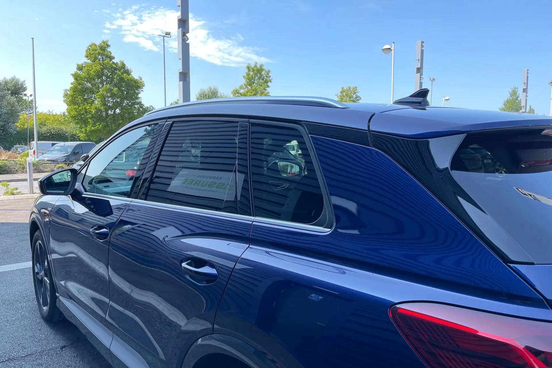 Audi Q4 thumbnail image number 13