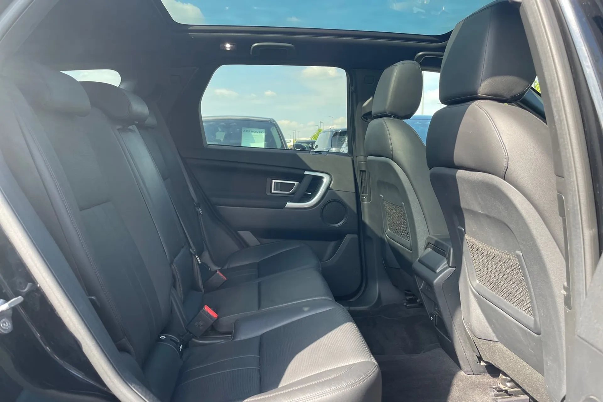 LAND ROVER DISCOVERY SPORT thumbnail image number 36