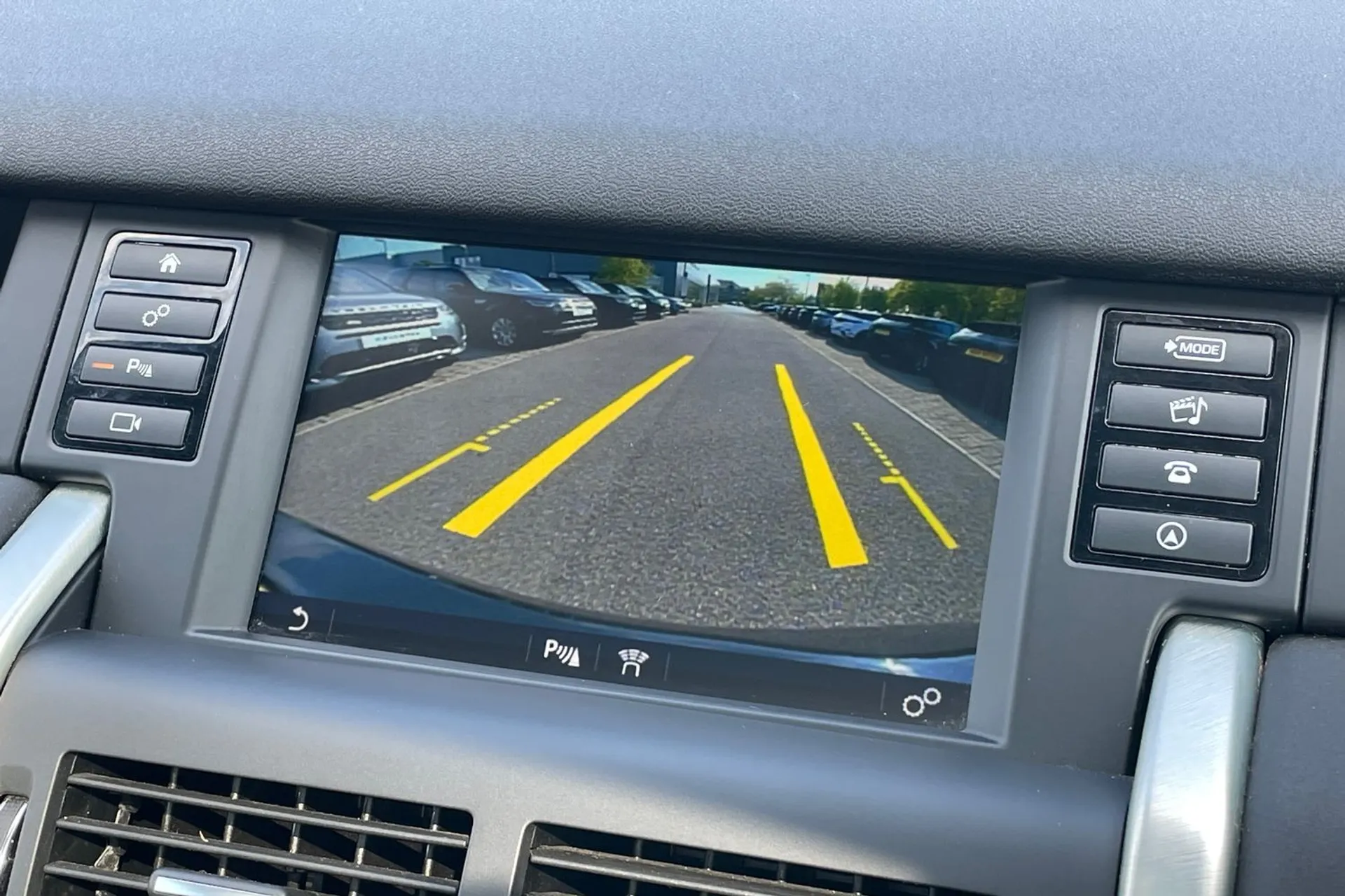 LAND ROVER DISCOVERY SPORT thumbnail image number 8