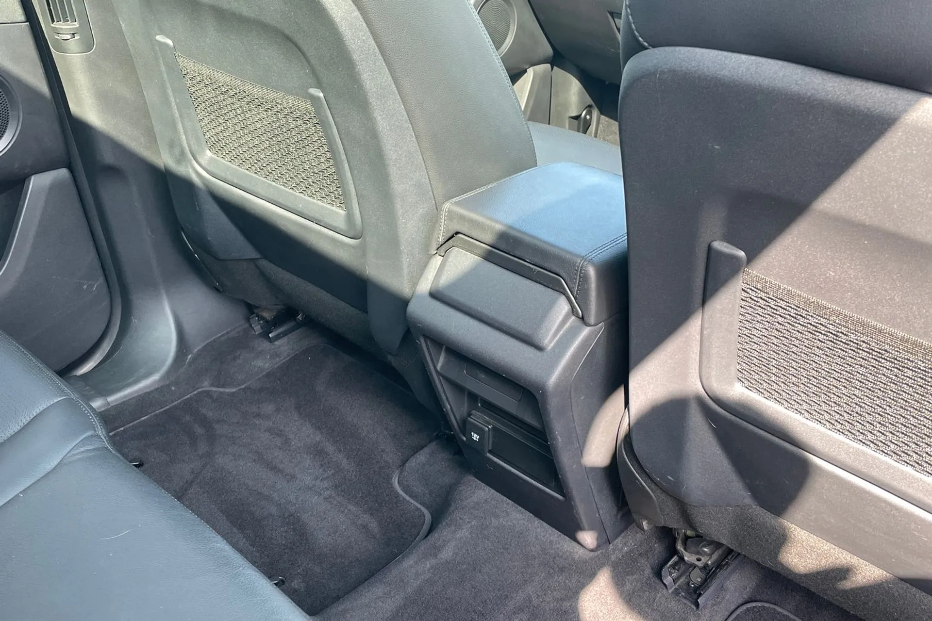 LAND ROVER DISCOVERY SPORT thumbnail image number 39