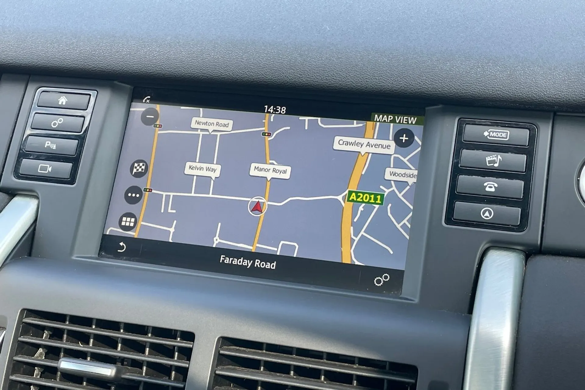 LAND ROVER DISCOVERY SPORT thumbnail image number 7