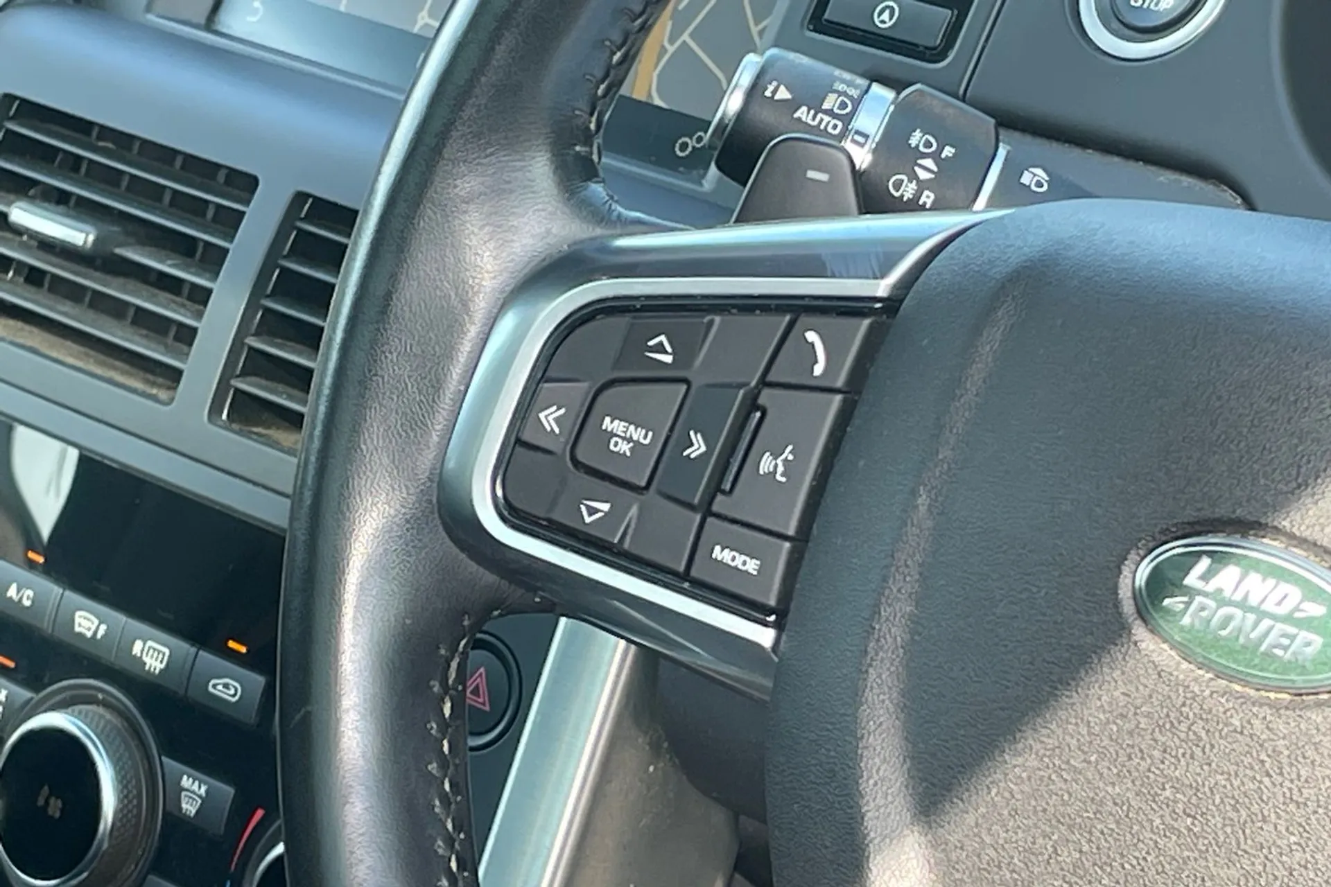 LAND ROVER DISCOVERY SPORT thumbnail image number 50