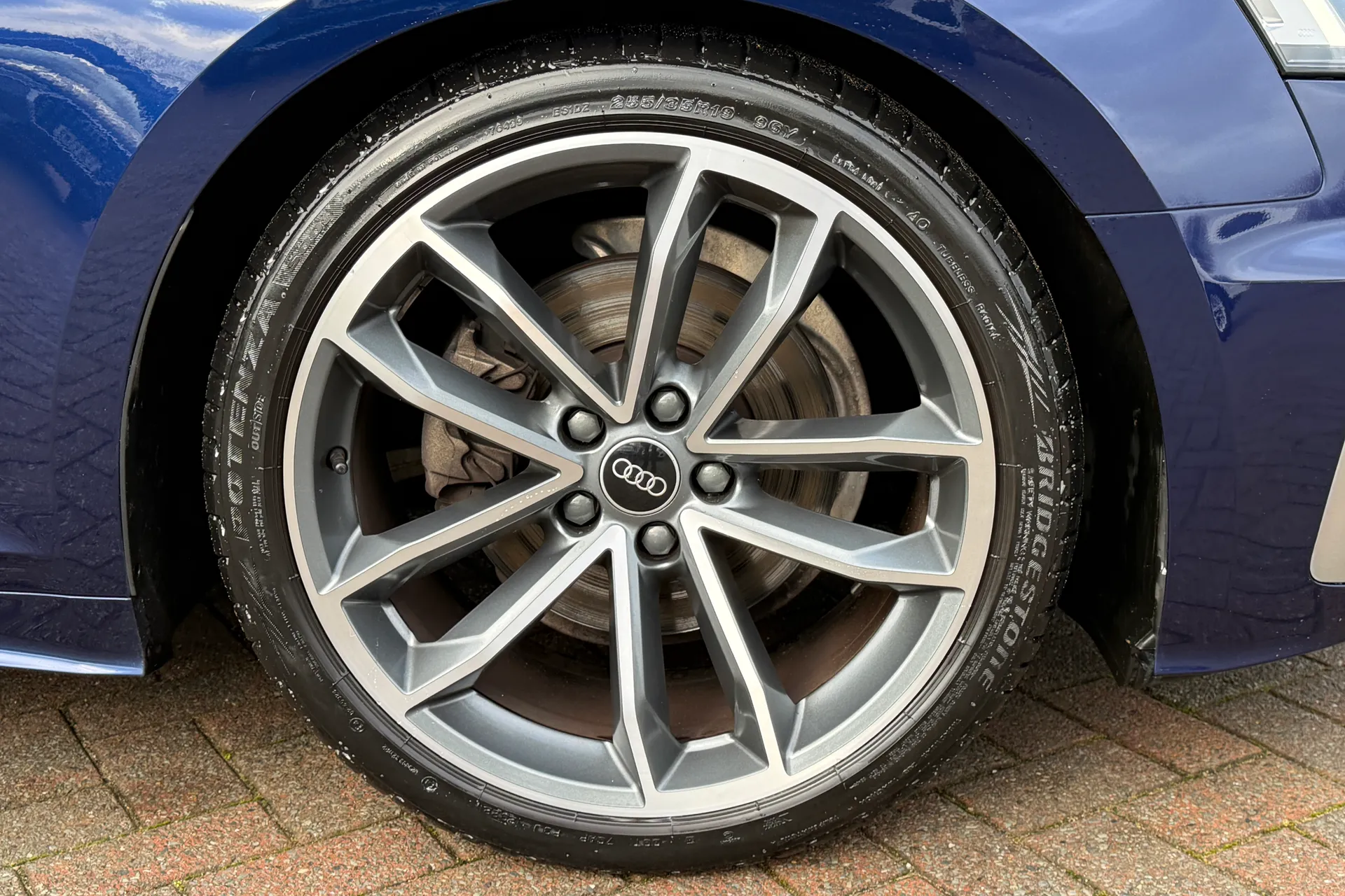 Audi A5 thumbnail image number 45