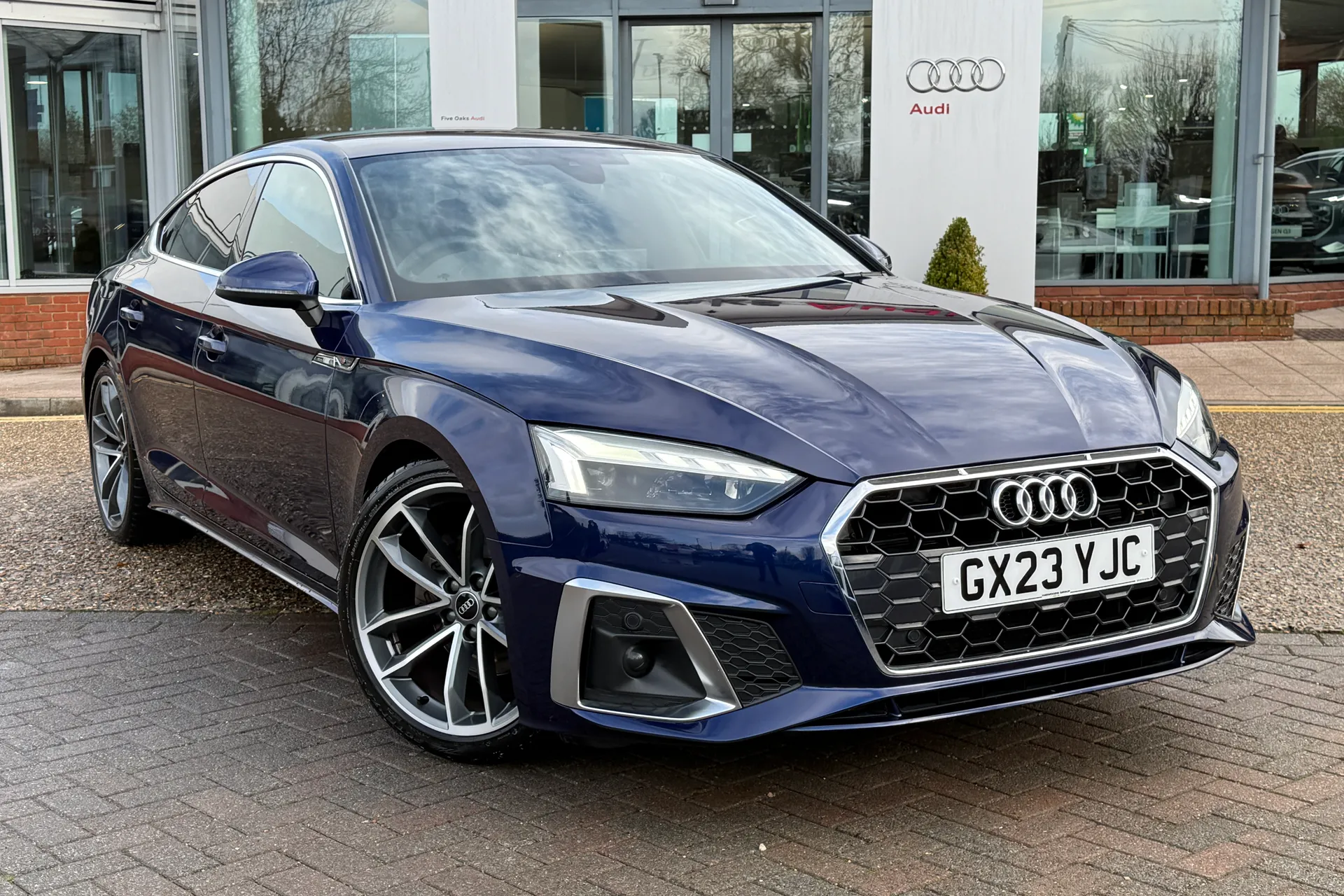 Audi A5 thumbnail image number 21