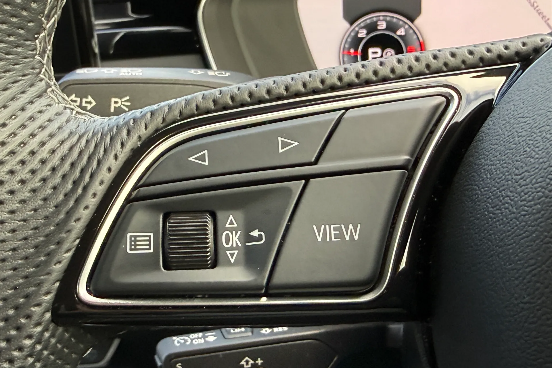 Audi A5 thumbnail image number 18