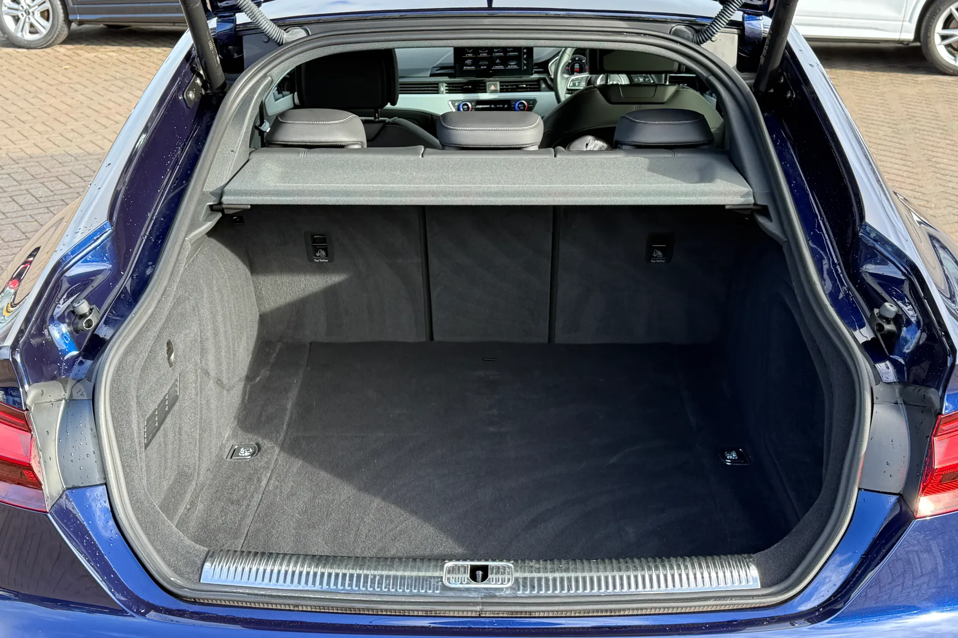 Audi A5 thumbnail image number 31