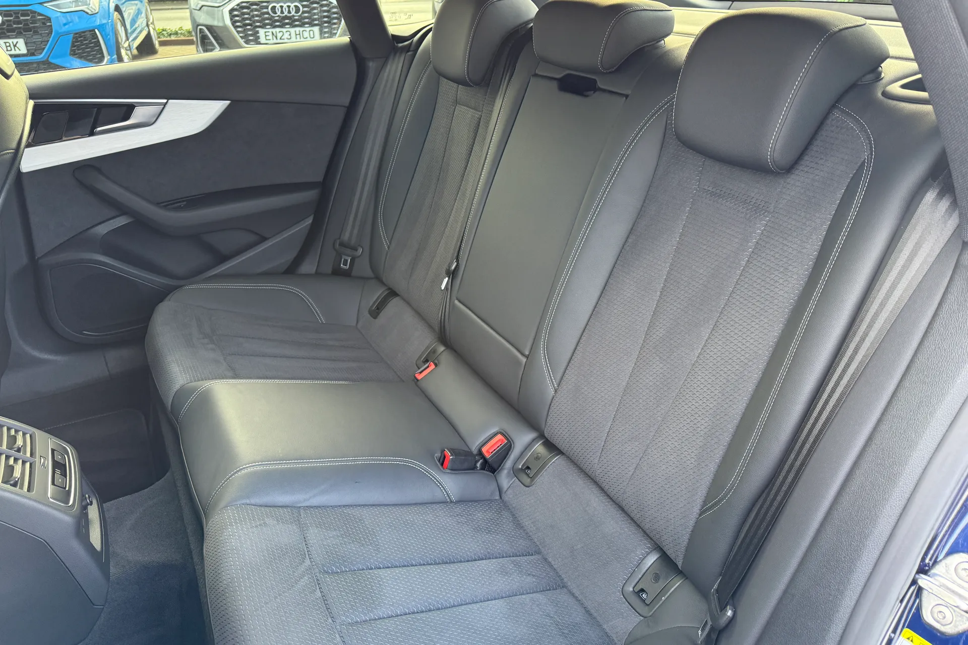 Audi A5 thumbnail image number 39