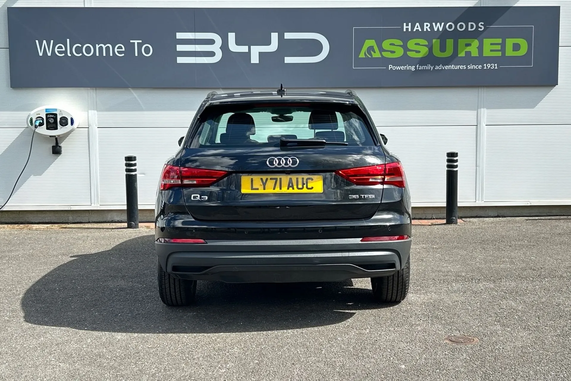 Audi Q3 thumbnail image number 9